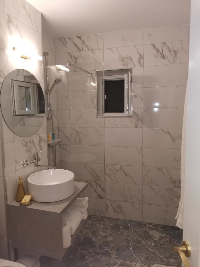 Bloom Box Apartments Craiova Eksteriør billede