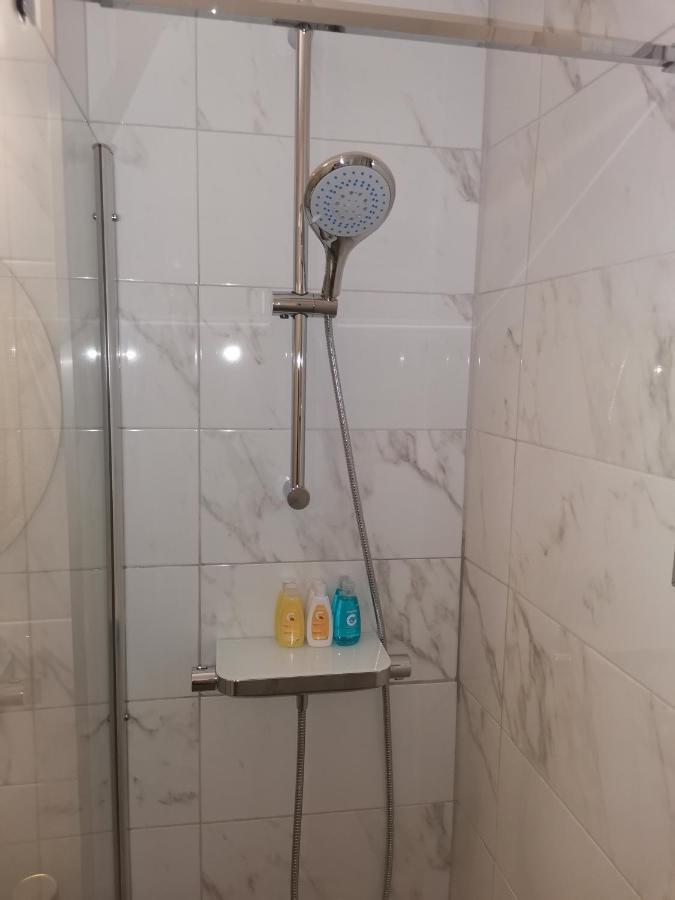 Bloom Box Apartments Craiova Eksteriør billede
